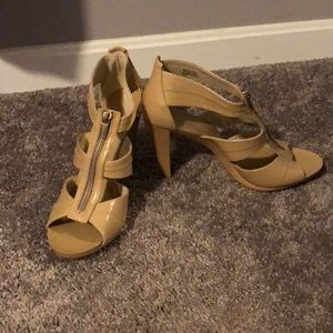 Michael kors beige straps sandal heels